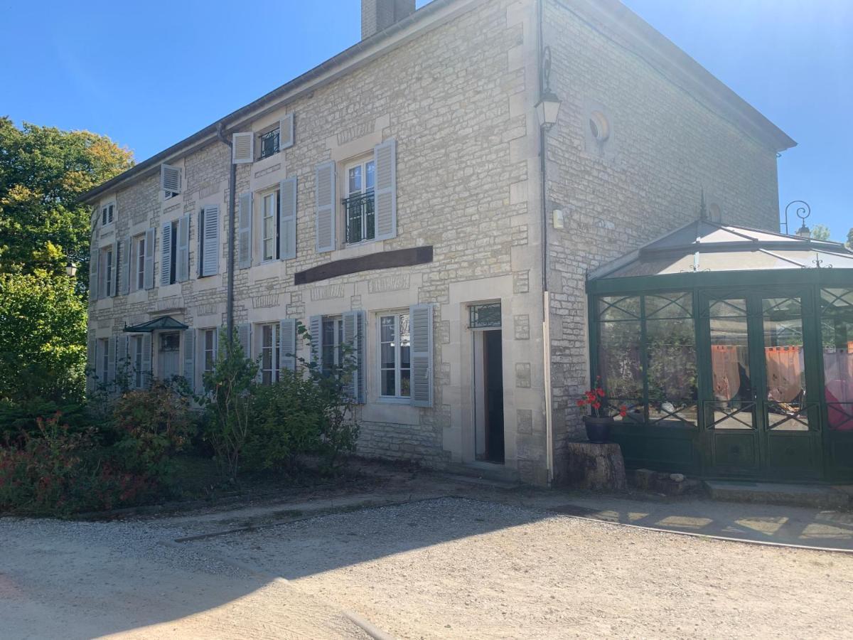 Chambres D'Hotes Dans Une Maison De Caractere Mussey-sur-Marne Exteriér fotografie